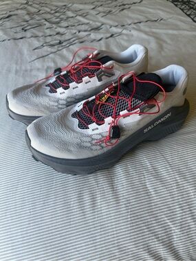 Salomon Ultra Glide 4